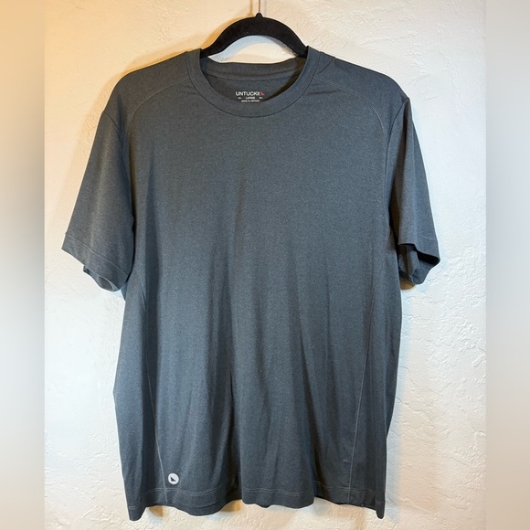 UNTUCKit Other - UNTUCKit Short Sleeve Crew Performance Tee in Charcoal